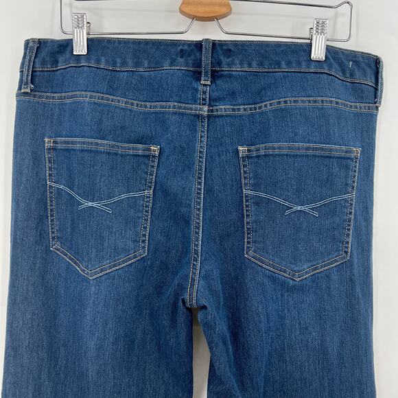 Eddie Bauer 14 / 32 LONG Dark Wash Blue Jeans Straight Leg Stretch SU5098 - Picture 4 of 11